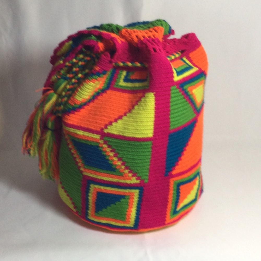 Handmade bag from the Wayuu Tribe of Colombia S. A.